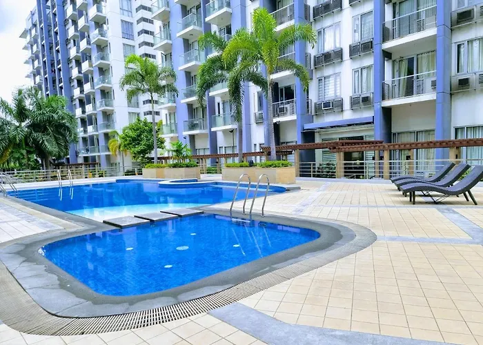 Airport Naia Terminal-3 One Palm Tree Apartment